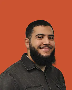 Mehdi Moutayeb, responsable d'exploitation chez Apis, Ile de France
